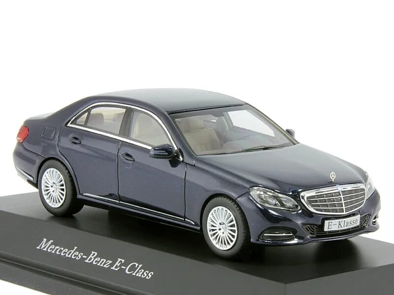 Модель мерседес 1 43. Mercedes w212 1 43. Mercedes-Benz e-klasse w212 Kyosho 1/43. W212 модель Мерседес модель. Мерседес 1 43.