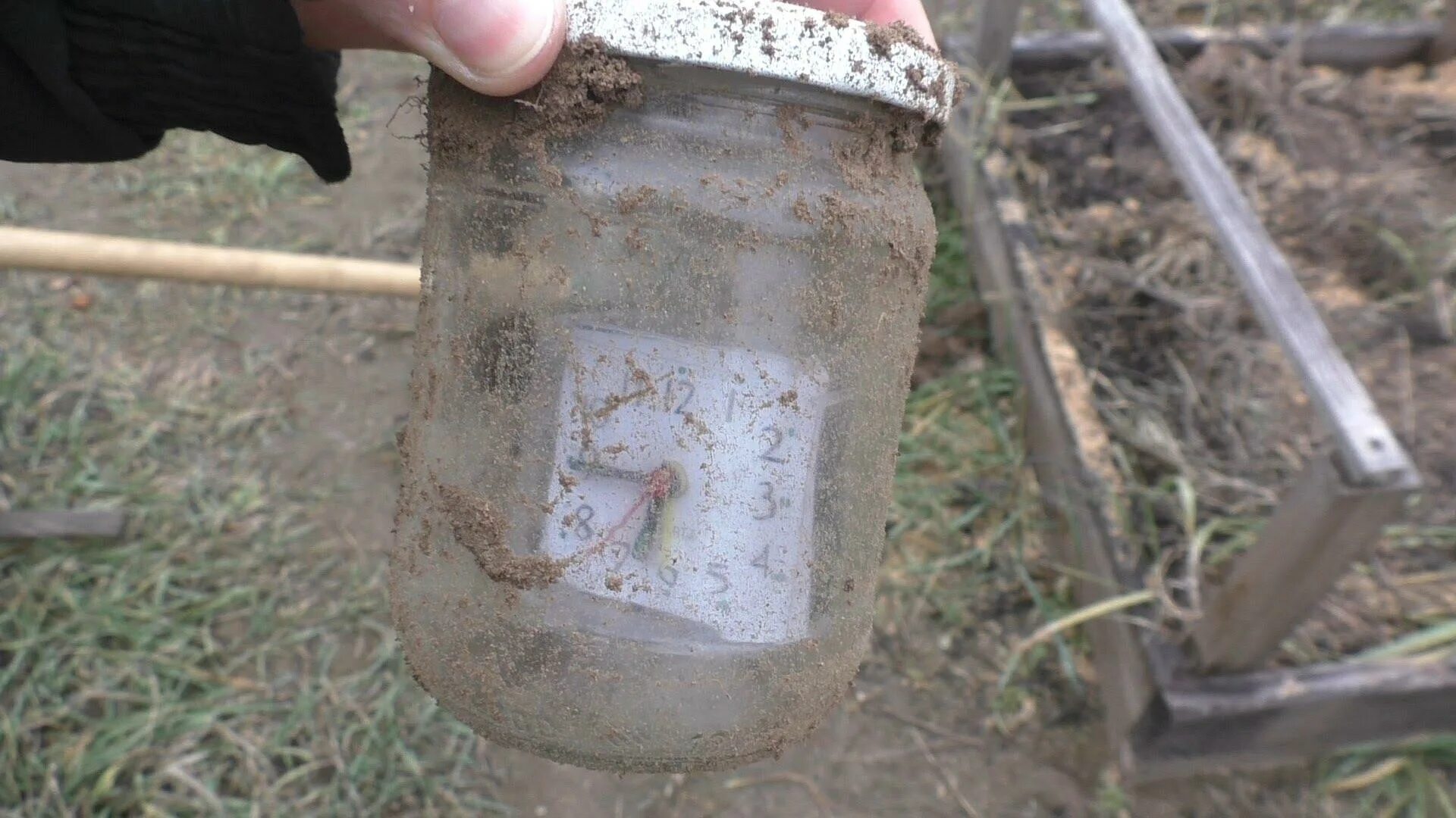 Избавление от кротов на участке. Борьба с кротами. Как вывести кротов с участка. Борьба с кротами на дачном участке. Борьба с кротами на участке.