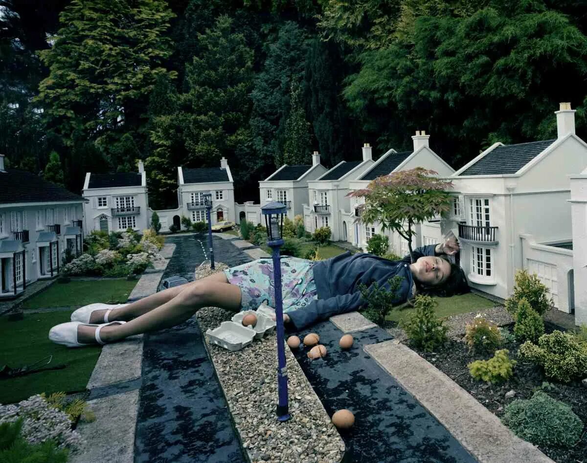 Гигантская девушка. Гигантская девочка подросток. Герлфренд игрушка. Игра teen love story. Teenage stories.