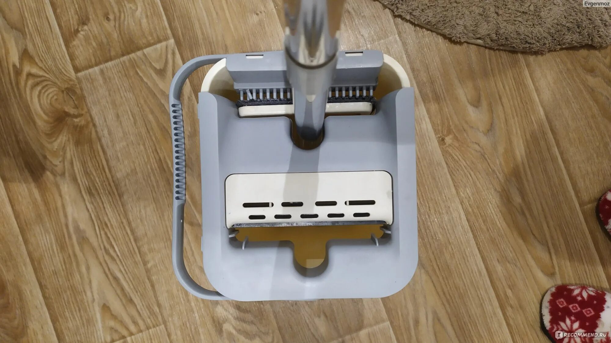 Швабра с отжимом как снять тряпку. Vikland универсальная швабра housework cleaning expert. как надеть тряпку на швабру с отжимом. швабра zetter как снять тряпку. как одевать тряпку на швабру деревянную.