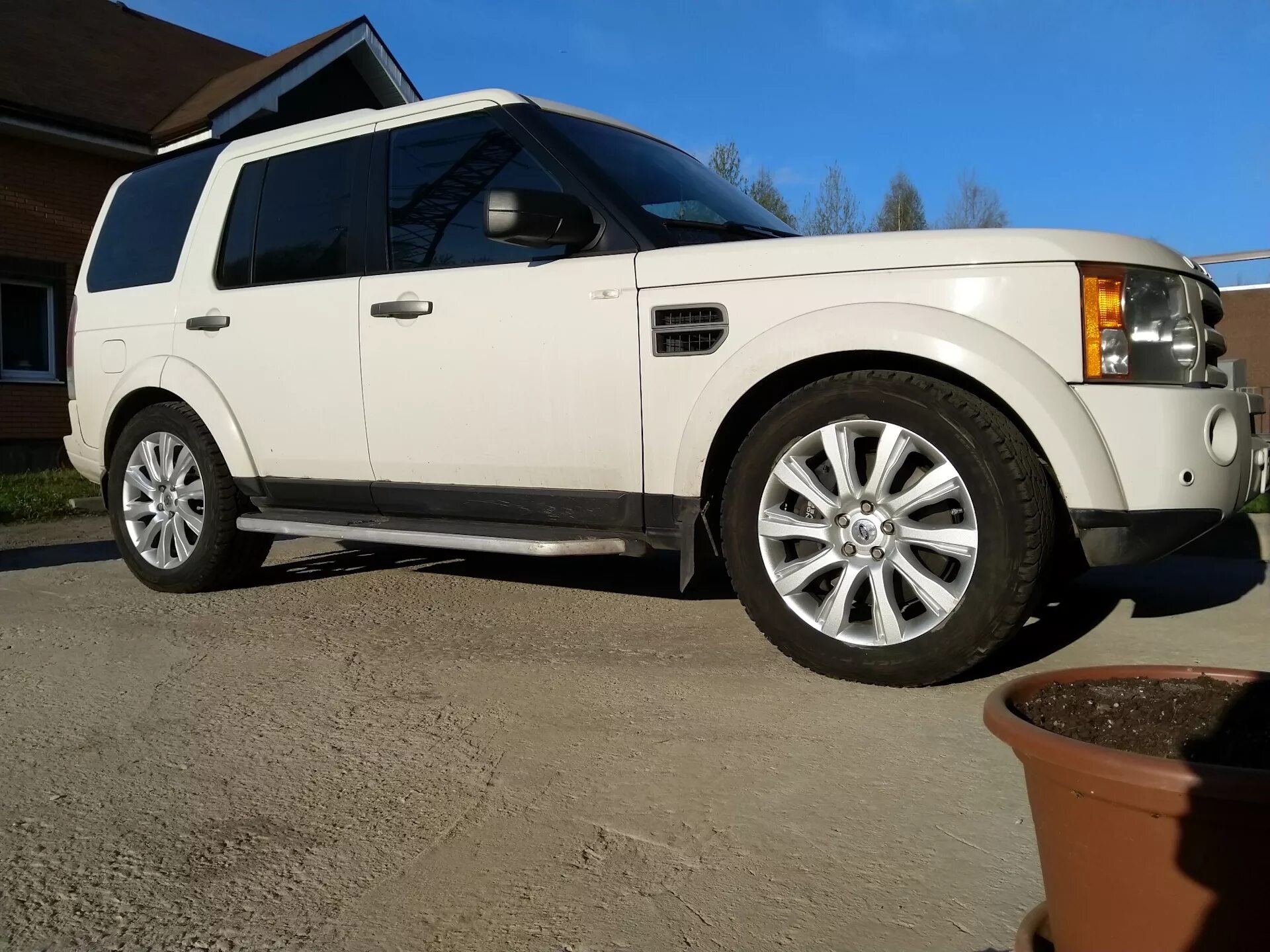 Диски для ленд ровер дискавери 4. Диски discovery 2 на discovery 3. Land rover discovery диски r18. Land rover discovery 3 r22. Колеса r20 на дискавери 3.