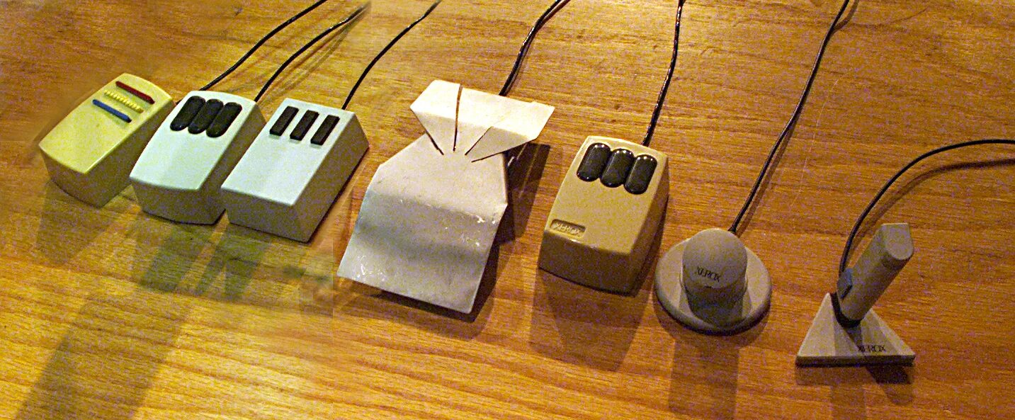 Создание мыши. Компьютерная мышь Xerox. Компьютерная мышь Xerox Alto. Xerox мышь первая компьютерная. Старая компьютерная мышь.
