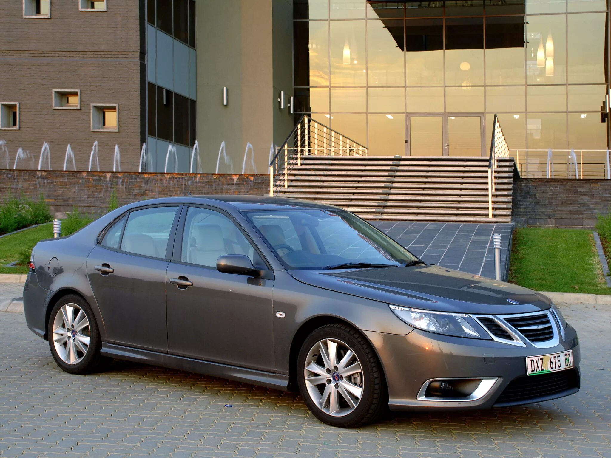 Кто выпускает автомобиль. Saab 9-3. Saab 9-3 Aero. Saab 9-3 Sport sedan. Saab 9-3 2008.