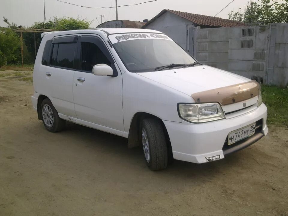 Nissan Cube az10. Nissan Cube 2000. Ниссан куб 2001. Ниссан куб 2000г. Ниссан куб 10 купить