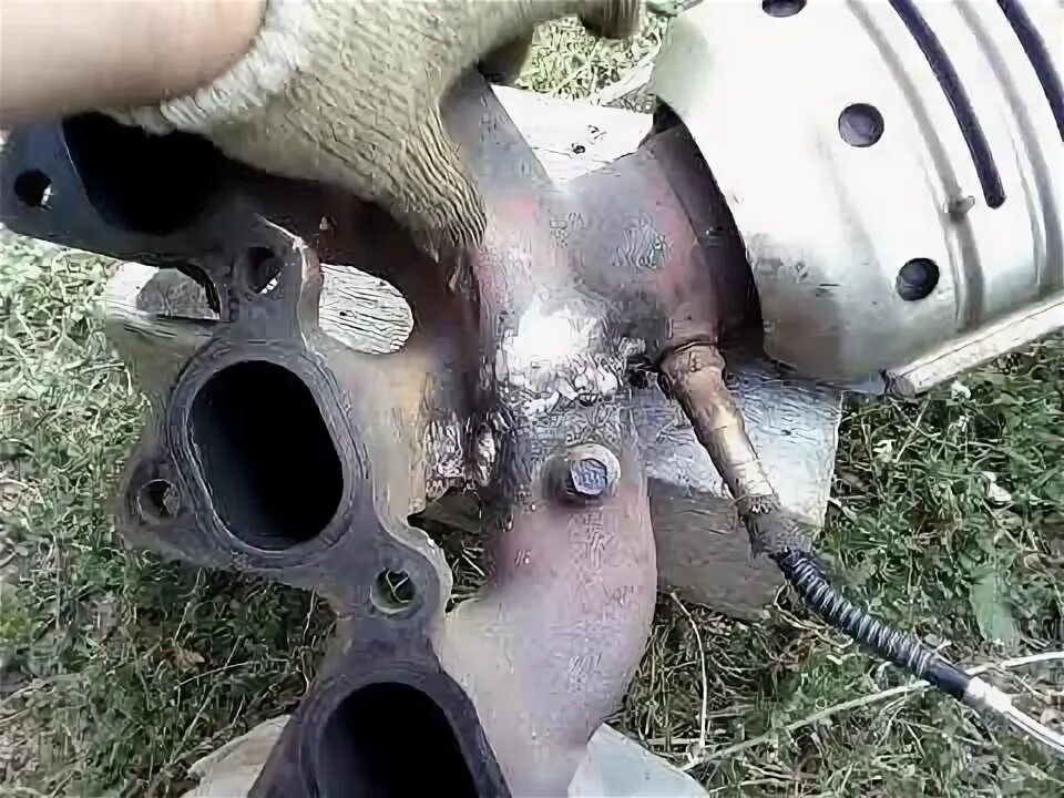 Заварить коллектор. Сварка чугунного коллектора. сварка чугунного коллектора выпускного. трещина в выпускном коллекторе. ремонт выпускного коллектора.