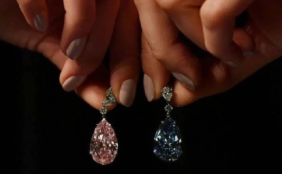 самые дорогие серьги в мире. самые дорогие серьги в мире аполлон и артемида. самые длинные серьги в мире. аполлон и артемида бриллианты. самые дорогие серьги.