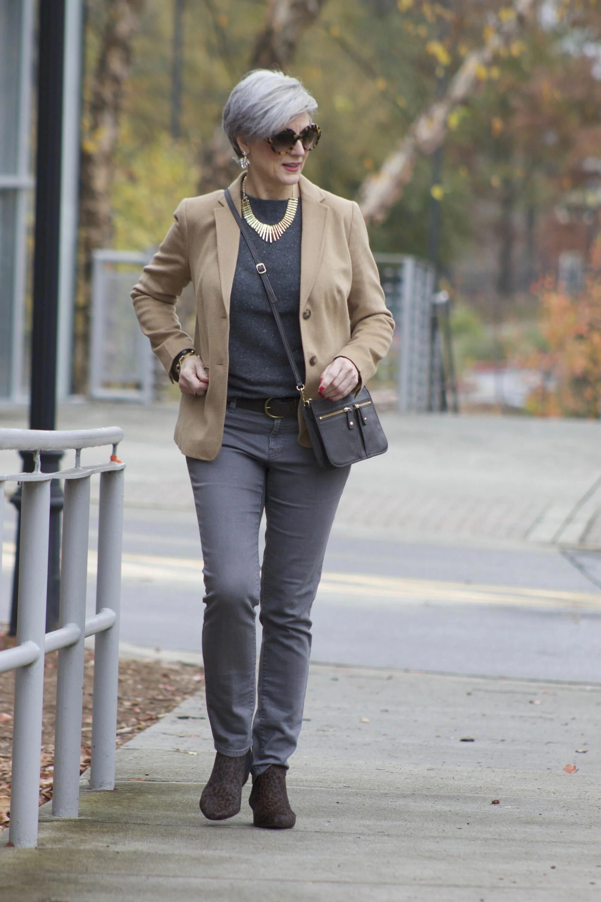 стиль кэжуал для женщин 50 плюс. модные луки 2024 для женщин 50. стильные женщины за 50. маргарита аргуэльес margarita argüelles. модные луки 2024 для женщин 50.