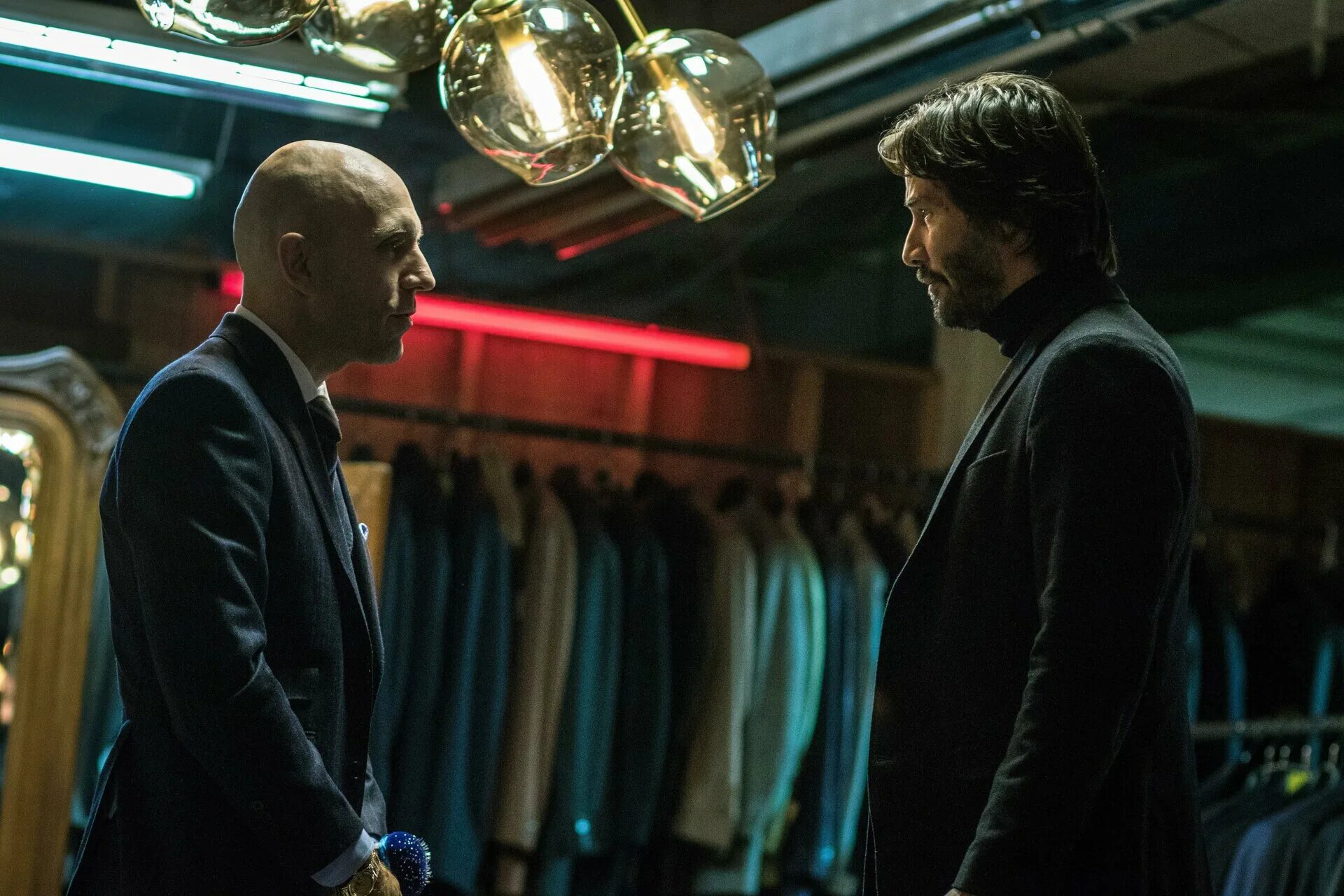 джон уик 2 телохранительница.