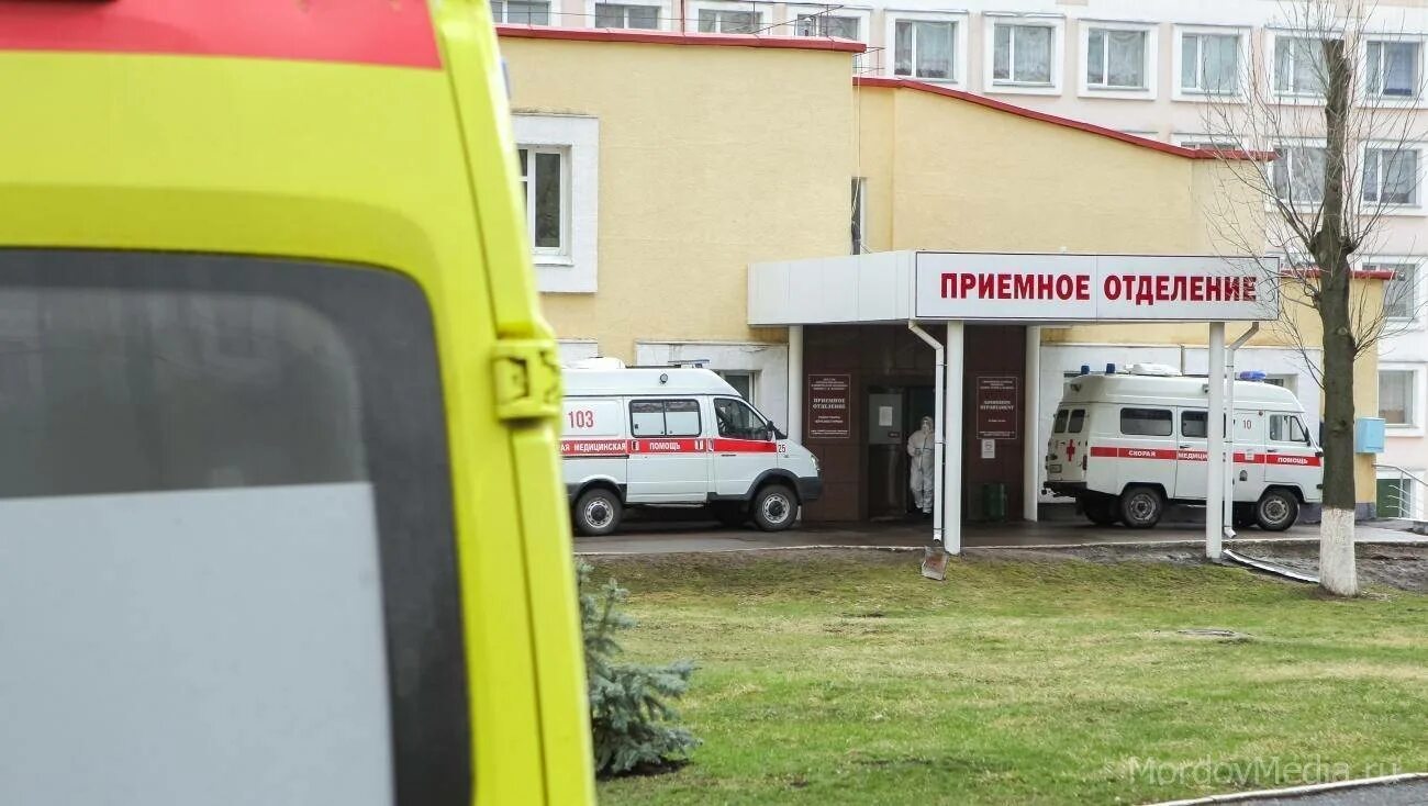 Саранск работа больница. Больница каткова саранск. ковидный госпиталь саранск. ярославская больница 2 саранск. саранск 5 больница изнутри.