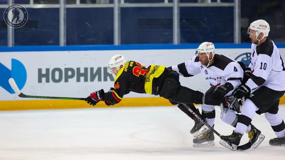 Ночная хоккейная лига приморский край. Хоккейный клуб осьминог ночная хоккейная лига ростов на дону. Ночная хоккейная лига призовой фонд. Хоккей ночная лига виктор аносов. Ночная хоккейная лига призовой фонд.