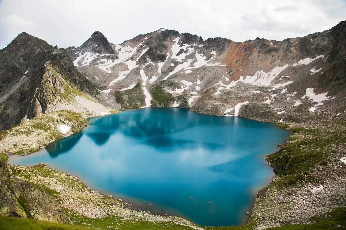 Голубые озёра Кабардино-Балкария. Голубые озера Кавказ. Голубые озера Кавказ Кабардино. Голубые озера Нальчик. Глубокие горные озера