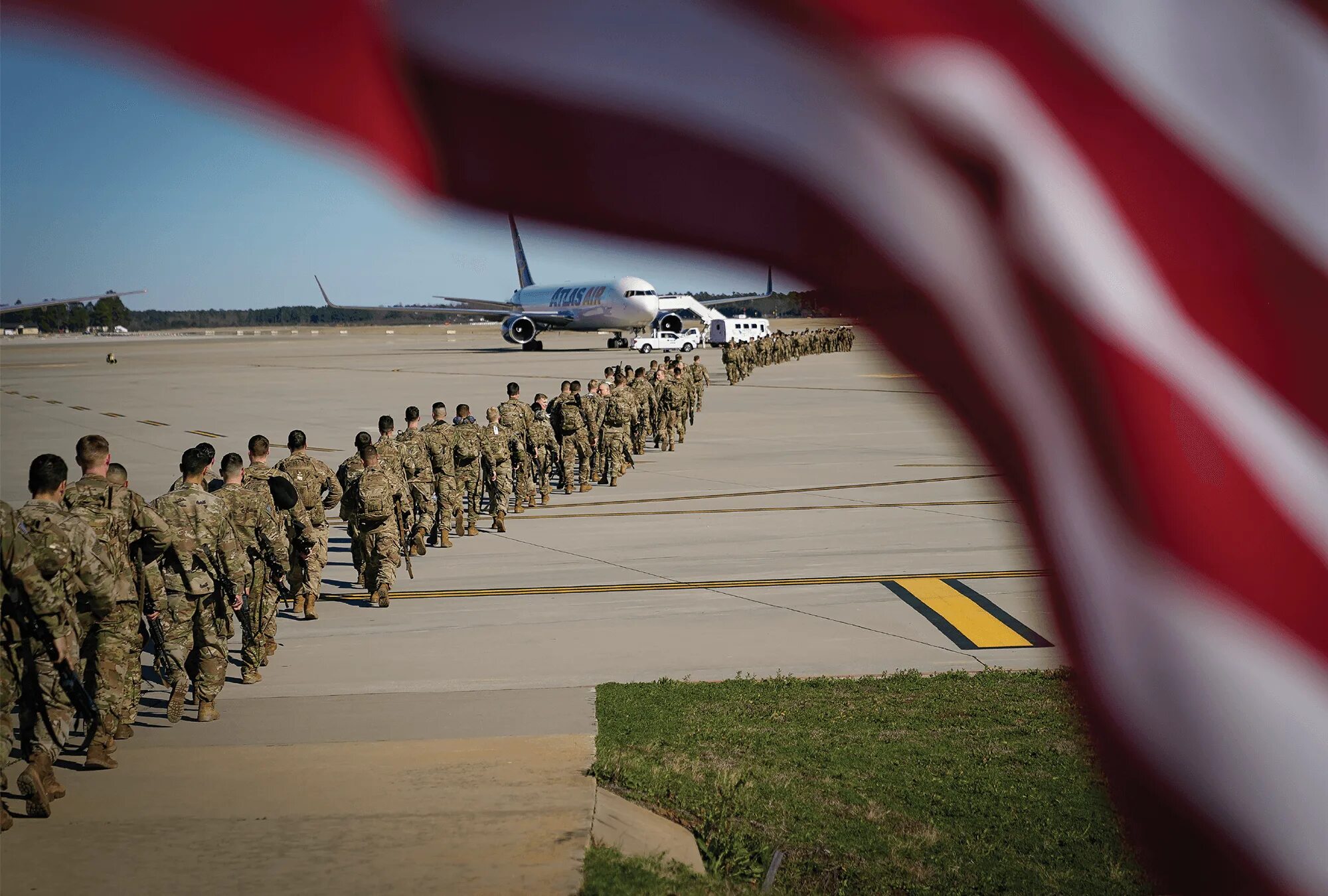 Экономические войска. Военная база сша. американские войстка в ирке. американские войска.