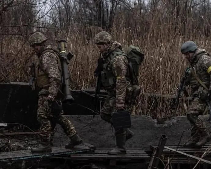 Нападение на брянск. Диверсионно-разведывательная группа. Диверсионная группа в Брянске.