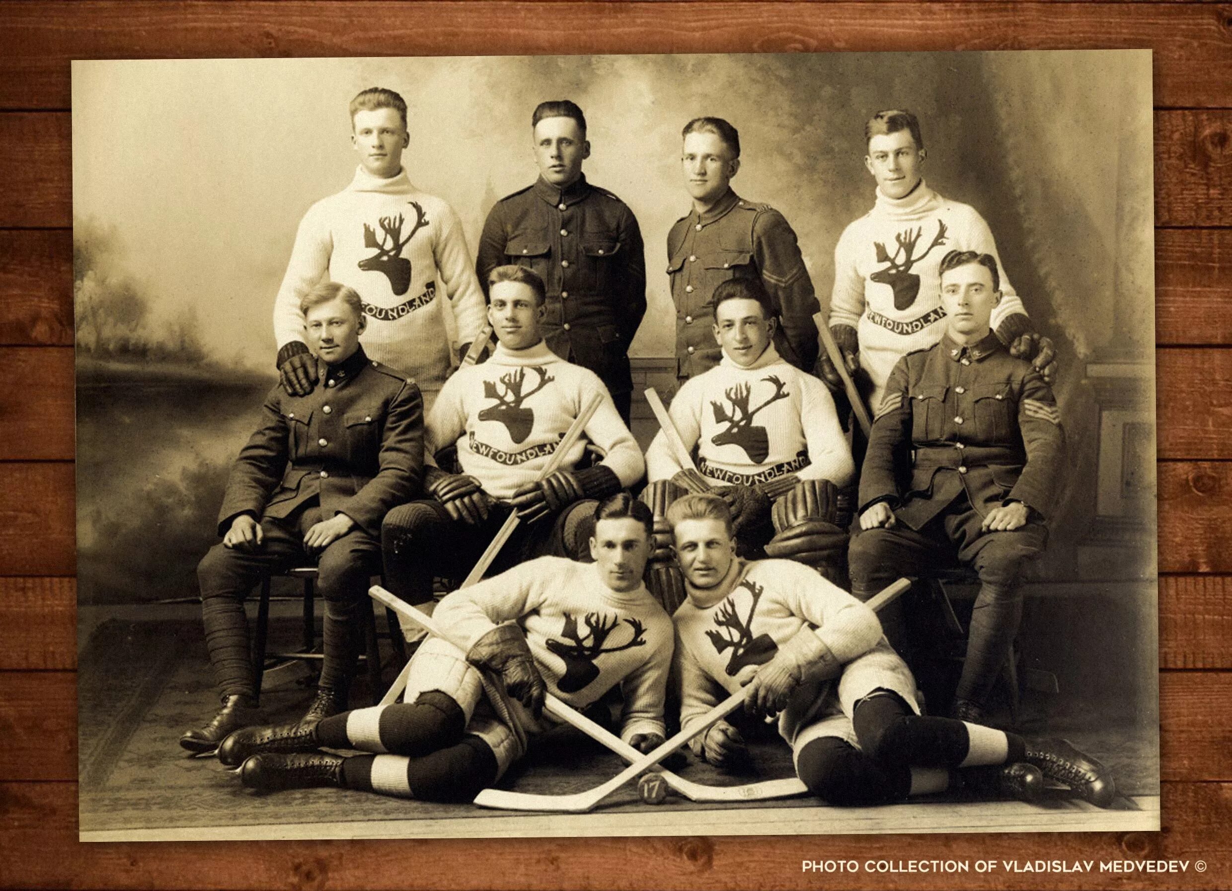 Первая хоккейная команда. Первая хоккейная команда Канады 1904. Хоккейная команда 1904 Канада. История хоккея. Исторический канадский хоккей.