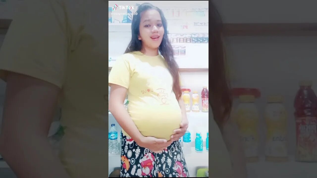 Хайпила на беременности в тик ток. Prégnant tik tok. Pregnant tik. Pregnant tik. Pregnant tik.