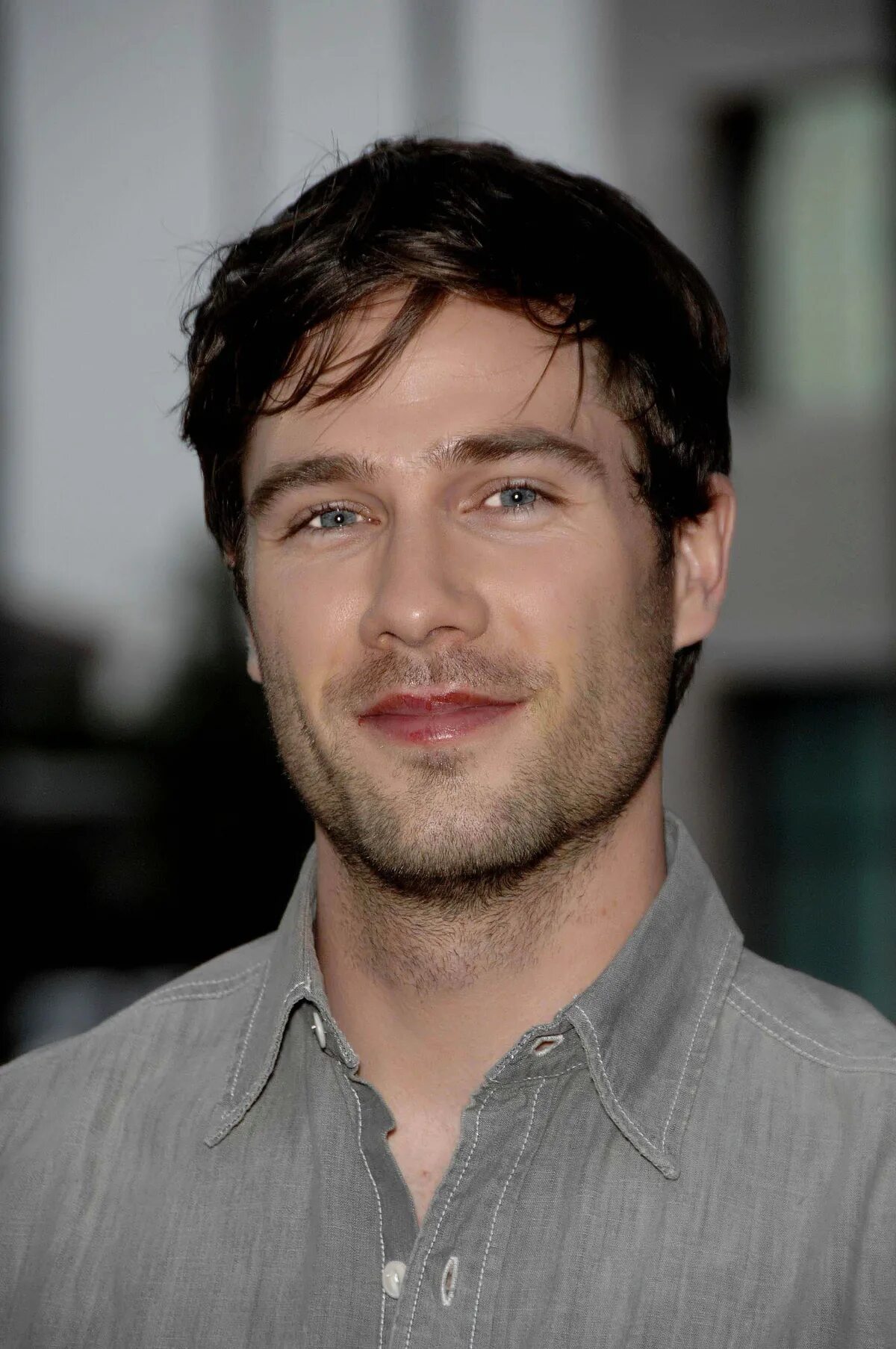 люк макфарлейн фото. люк макфарлейн. Luke macfarlane. люк макфарлейн. актер luke macfarlane.