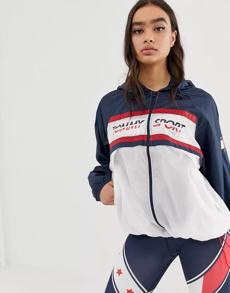 Hilfiger спортивные костюмы. Ветровка Томми Хилфигер женская. Ветровка женская Томми Томми Хилфигер. Томми Хилфигер спорт. Tommy Hilfiger Sportswear.