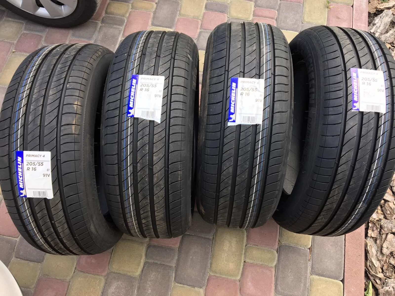 Резина 205 65 купить авито. Michelin Primacy 4. Michelin Primacy 4 195/60r15. Michelin Primacy 4 185/65 r15. Мишлен Примаси 4 185/65/15.