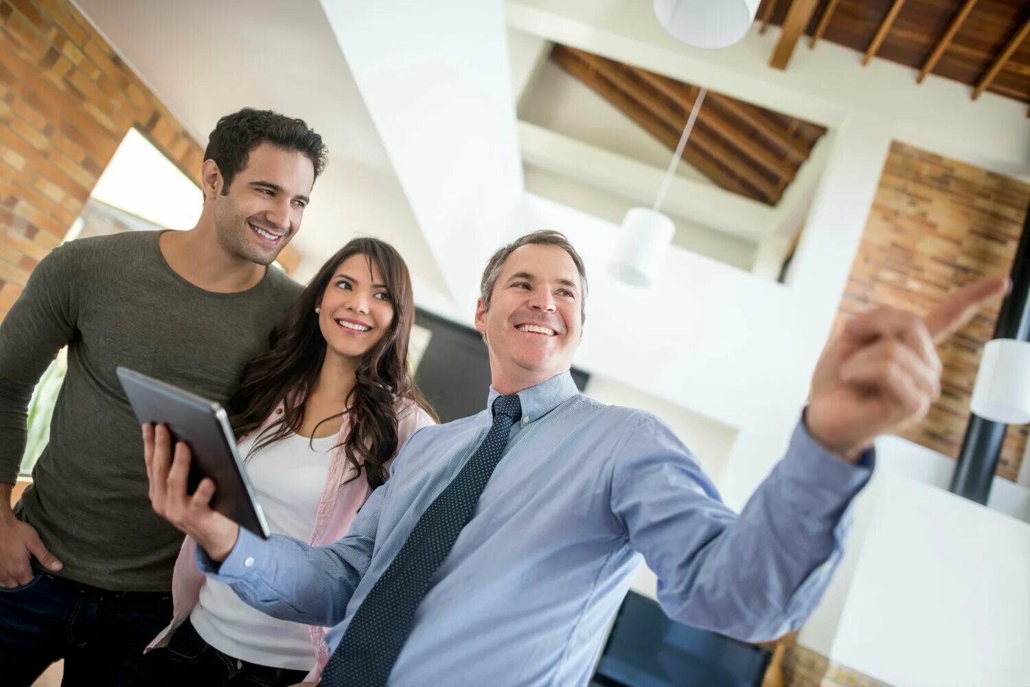 Коммерческая недвижимость. Обслуживание арендаторов. Обслуживание арендаторов. Недвижимость. Обслуживание арендаторов.