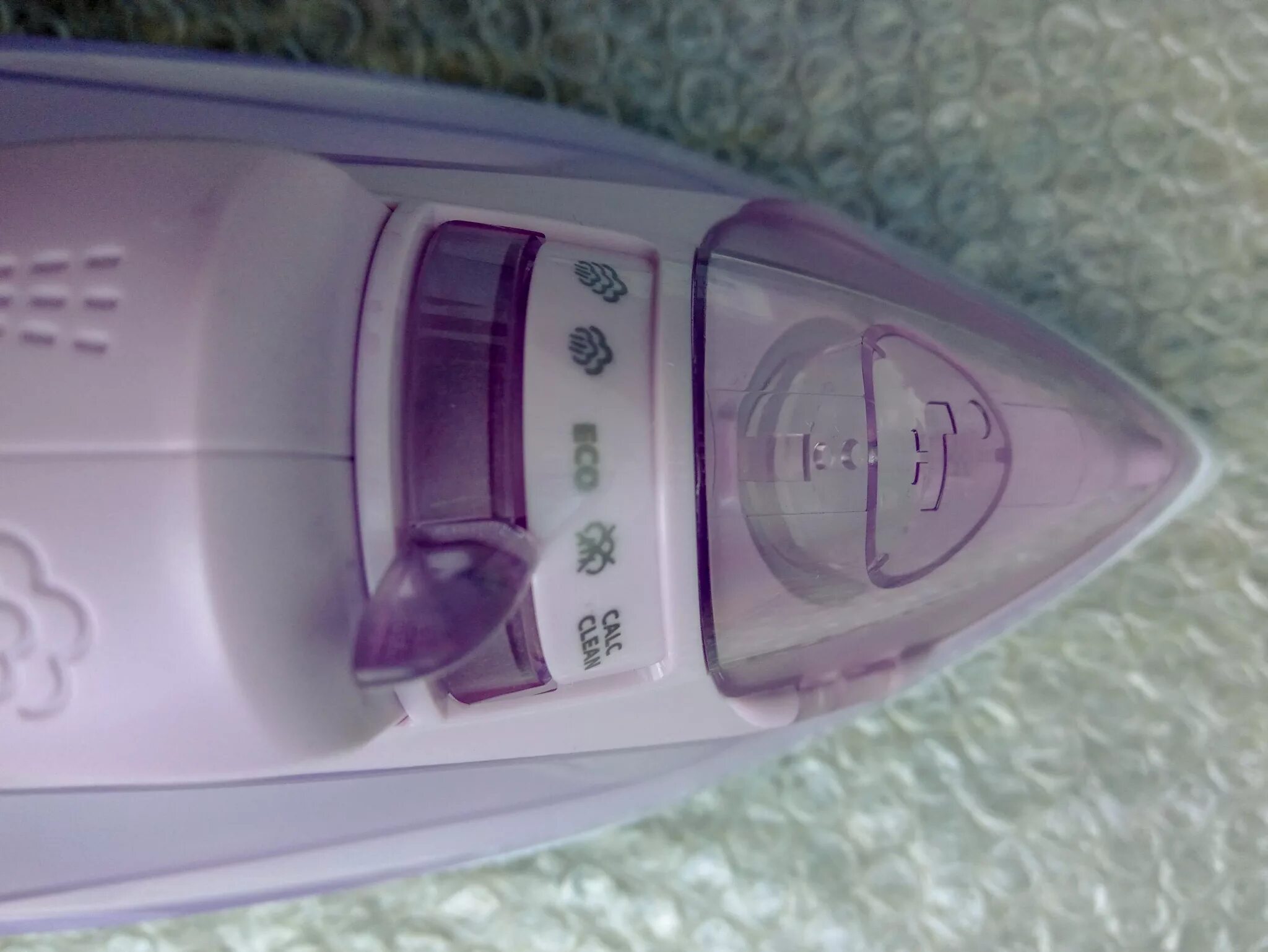Что значит филипс. Philips-gc367530. утюг филипс обозначения на утюге. philips gc3675 протекает. условные обозначения на утюге филипс эко.