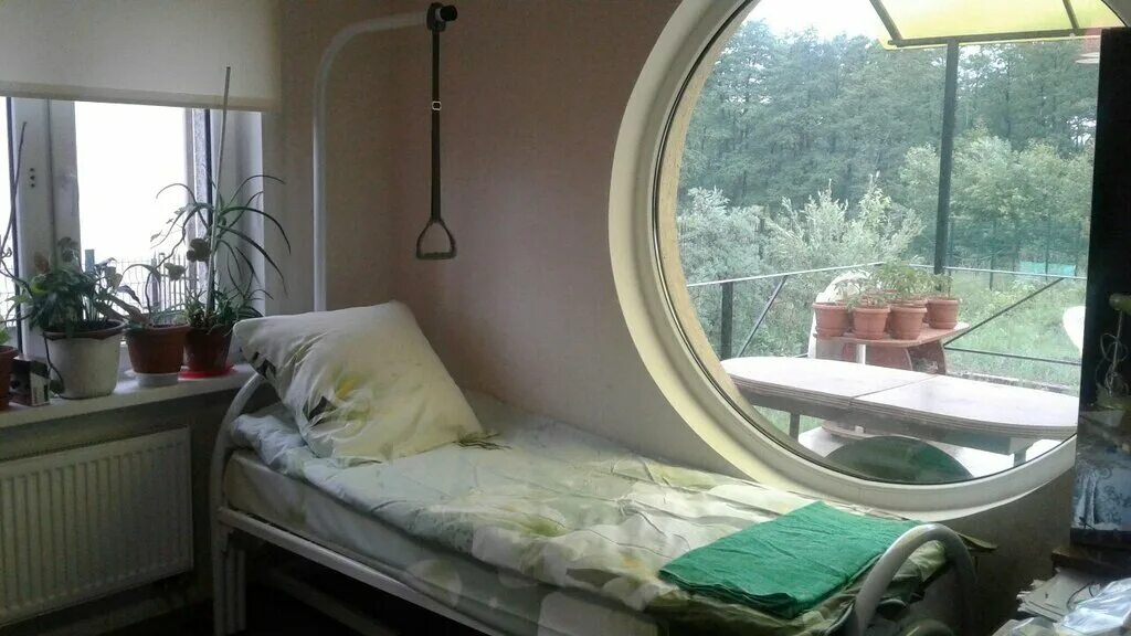 Дом интернат для пожилых людей. Пожилые люди. Варежкино пансионат для пожилых. Реабилитационный центр для пожилых людей. Дом престарелых.