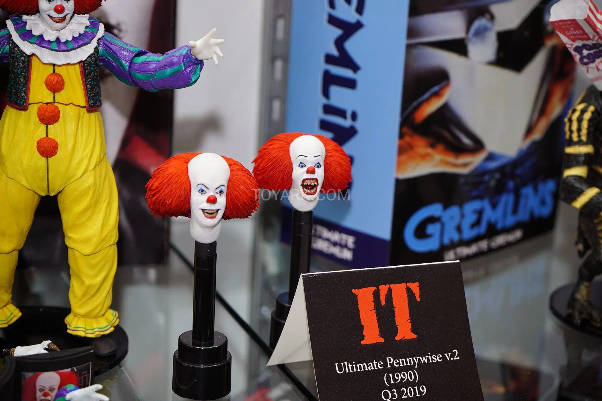 Pennywise NECA. Робоцып клоуны. Toy fair