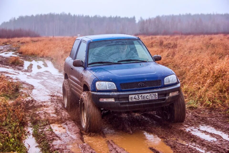 Toyota rav4 1994 Offroad. Rav4 1. Rav4 1 поколение. Тойота рав 4 первого поколения.