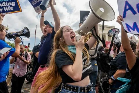 Выступать против