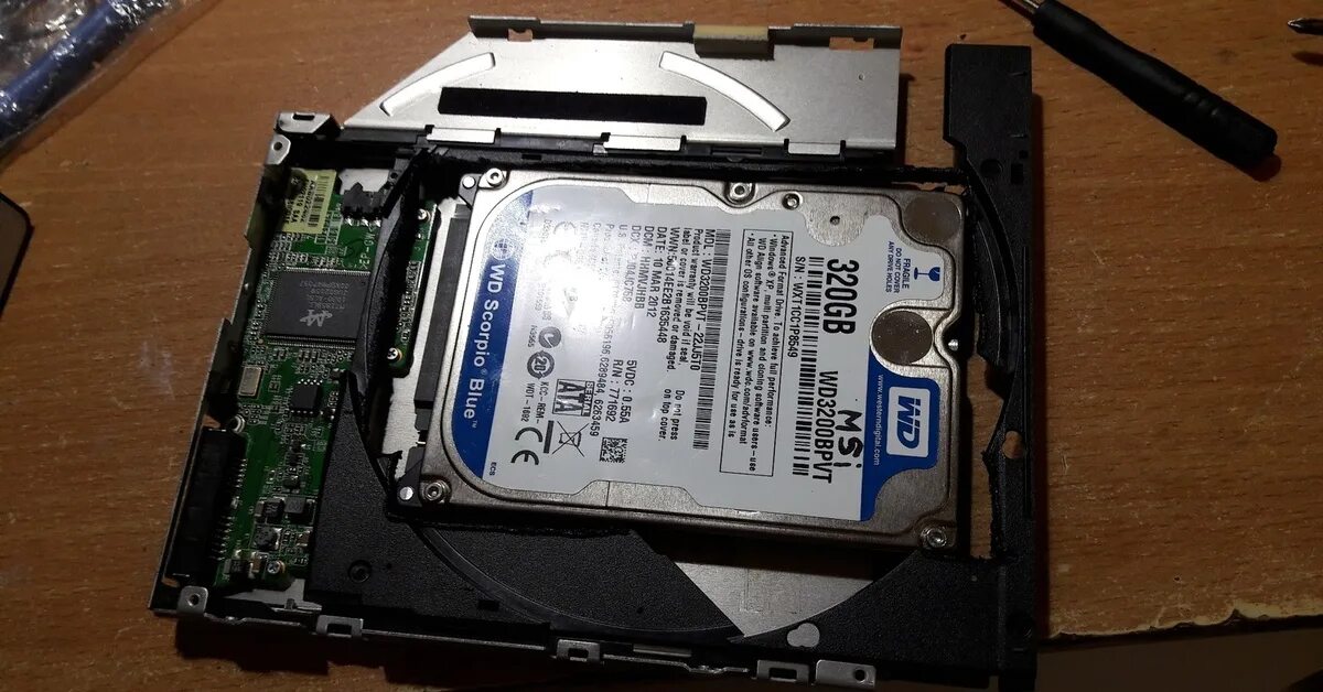 Установить второй ноутбук. Жесткий диск на ноут дексп. Жесткий диск hdd2168 переходник на HDD для ноутбука. Жесткий диск для ноутбука Digma.