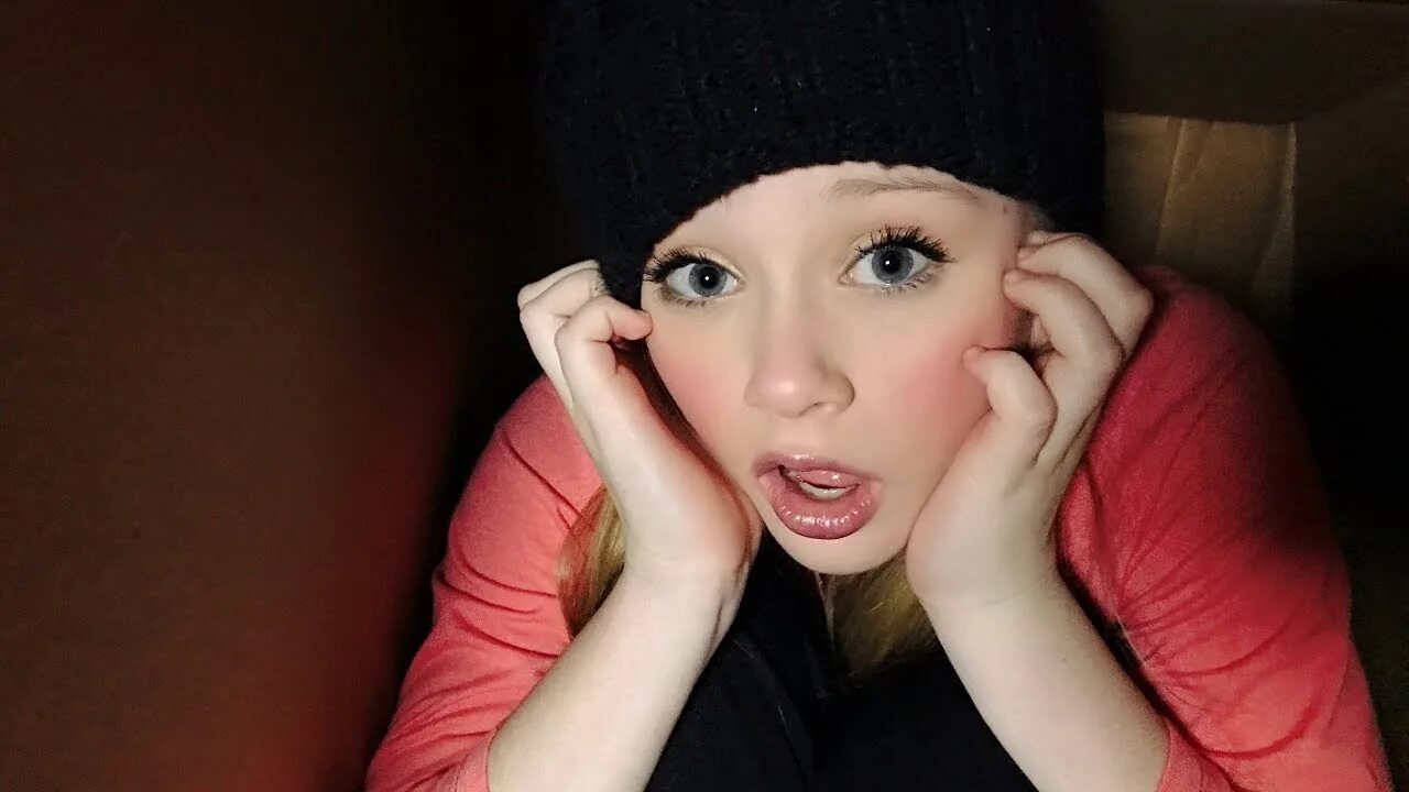 Ella video. Ella nori. Ella video. Модель ella mai. Ella video.