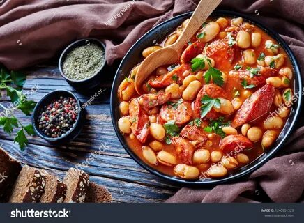 Тушеные овощи с сосисками