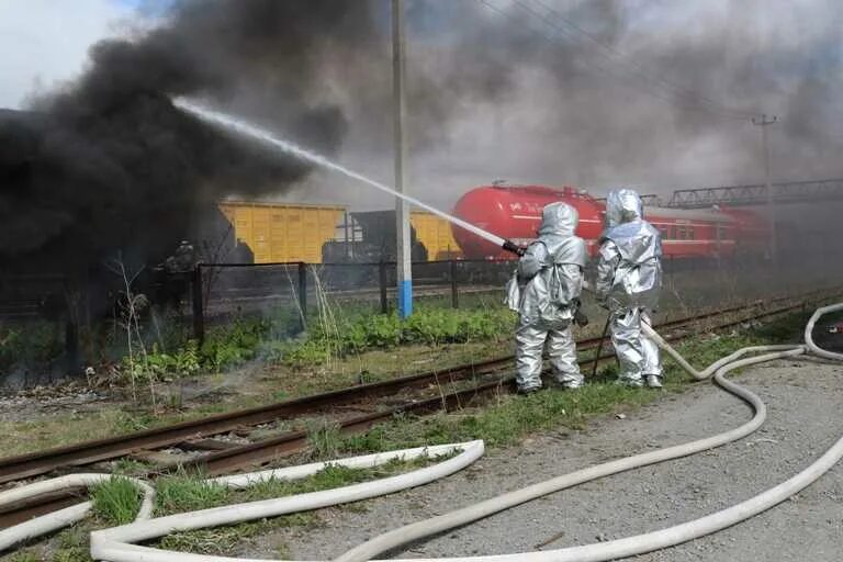 Тушение пожаров класса d. Пожары на железнодорожном транспорте. тушение пожаров на железнодорожном транспорте. тушение пожара на жд.