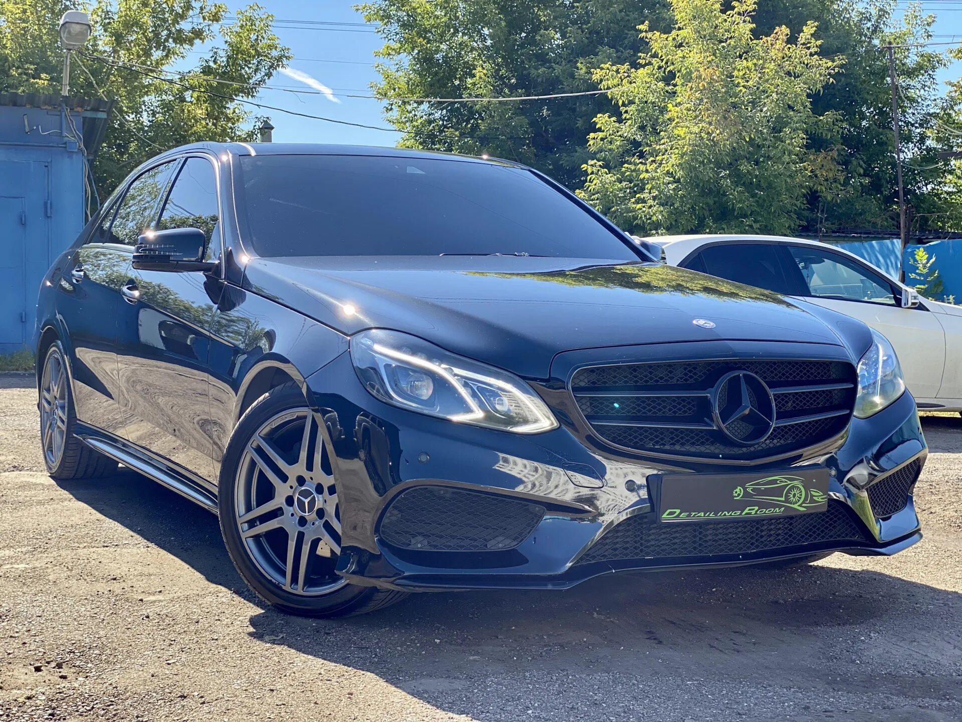 Купить б/у Mercedes-Benz E-Класс IV (W212, S212, C207) Рестайлинг 200 2.0 AT (18