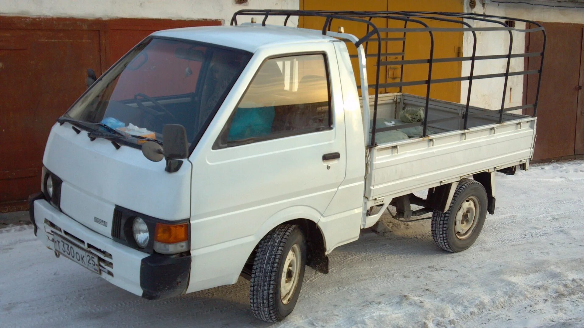 Ванет грузовик. Nissan Vanette 1. Ниссан Ванетте 1988 бортовой. Грузовичок Nissan Vanette. Nissan Vanette бортовой 2005.