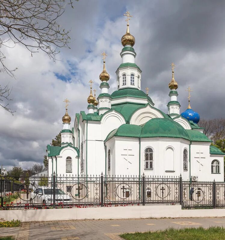 Свято никольский кафедральный. Света Никольский храм Армавир. Свято Никольская Церковь Армавир.