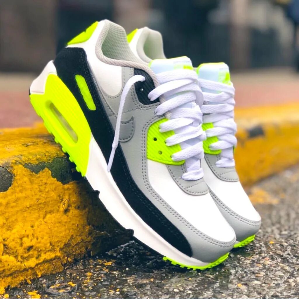 Кроссовки айр макс. Nike Air Max 90. Nike Air Max 920. Найк АИР Макс 2020. Nike Air 90x.