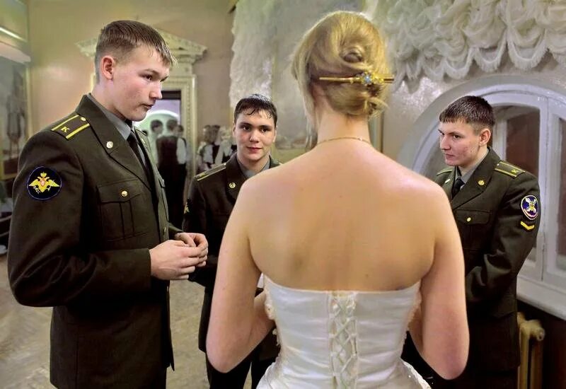 российская действительность. российская действительность. российская реальность. русский мир реальность. люди в россии реальность.