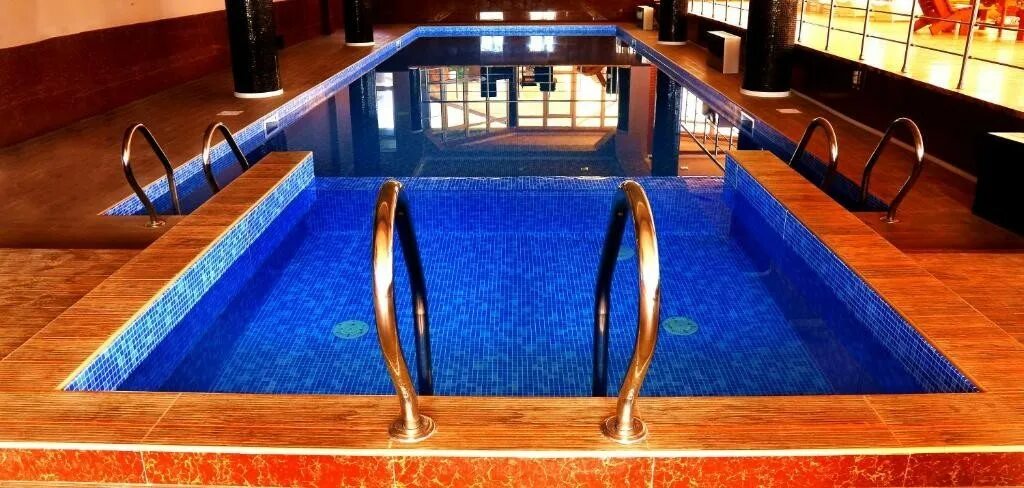 Well hotel. Чембурка. Well hotel анапа. Отель мирамар витязево. Анапа отель вэлл отель.