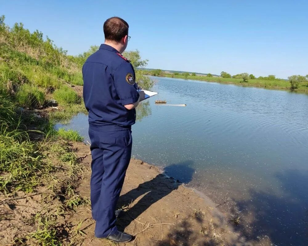 Вода река. Село Троицкое Амурская область. Отдых на реке.