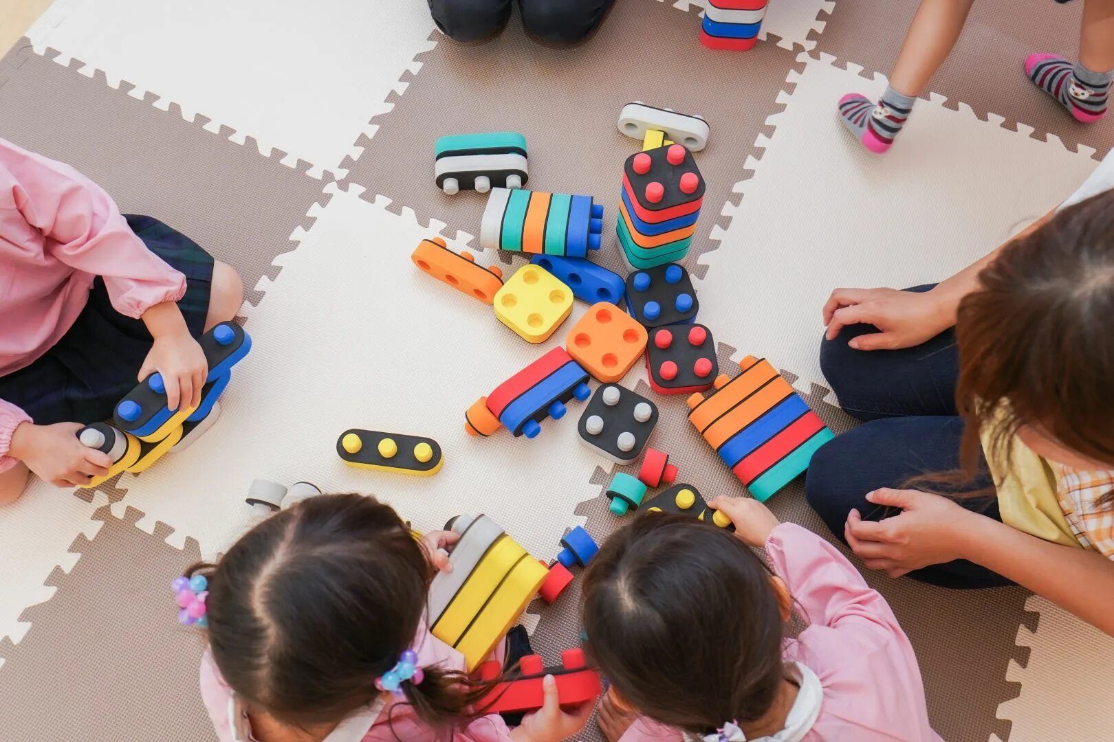 Играем в детском саду. Nursery School. Ним (игра). Материнский капитал на детский сад - фото. Обсуждаем детские сады