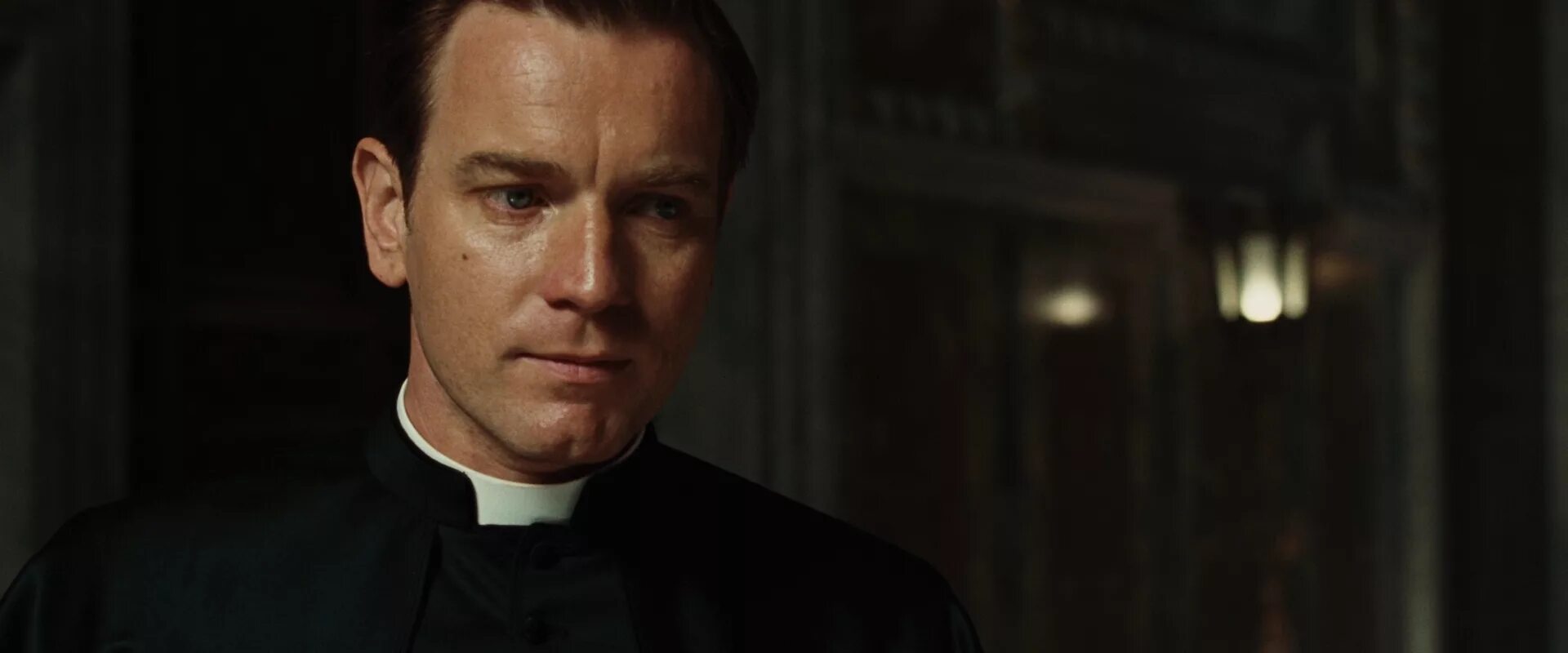 ангелы и демоны фильм 2009 камерарий. священник и демон яой. ангелы и демоны фильм 2009 юэн макгрегор. священник и демон слэш. демоны про священников.