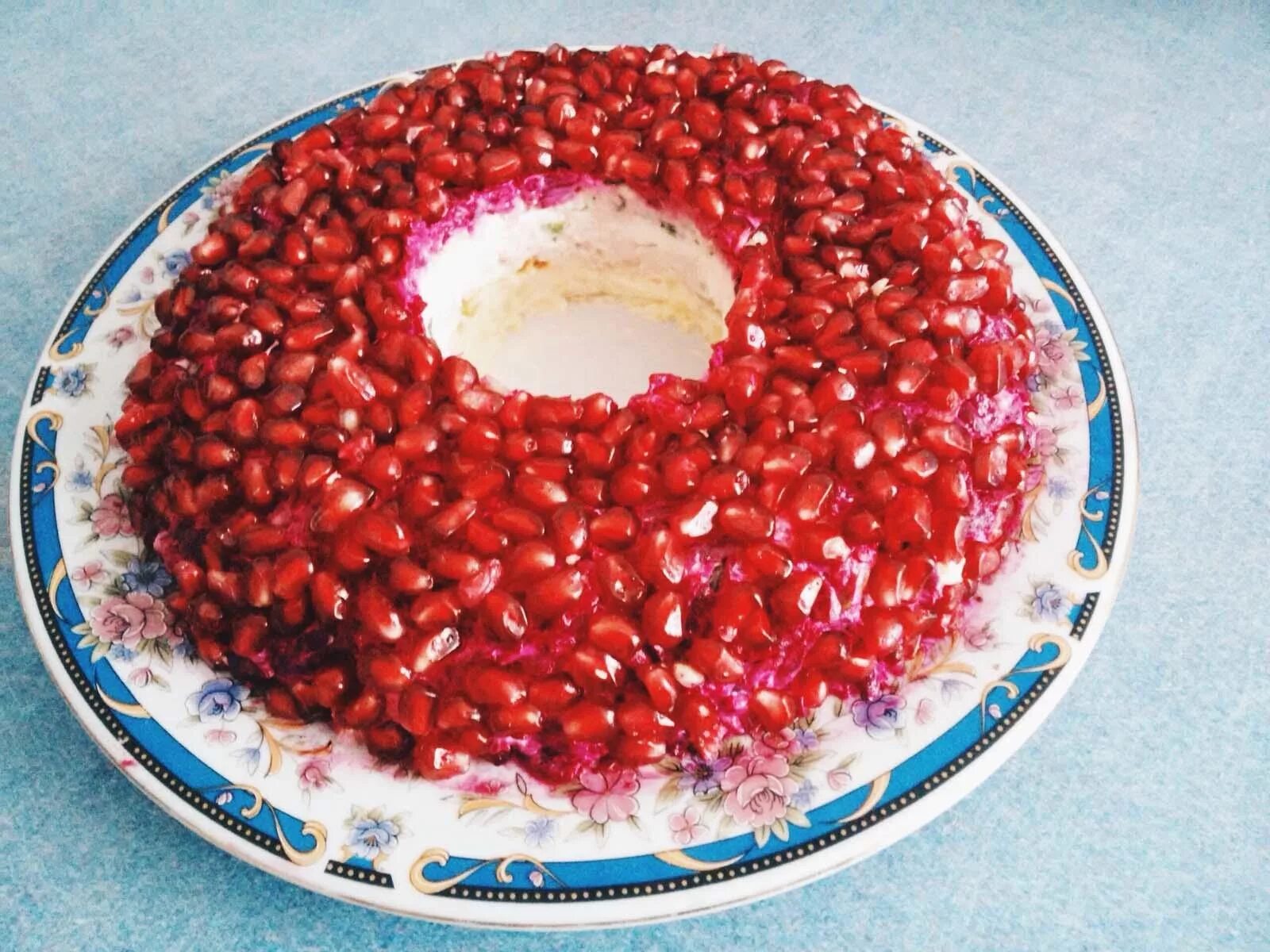 гранатовый браслет салат. гранатовый браслет пошаговое. гранатовый браслет салат браслет. салат «гранатовый браслет» на новый 2. гранатовый браслет с огурцом салат рецепт.