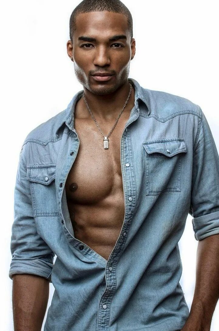 Ebony guy. Шеннон Уоллес. Handsome Black man. Handsome Skin.