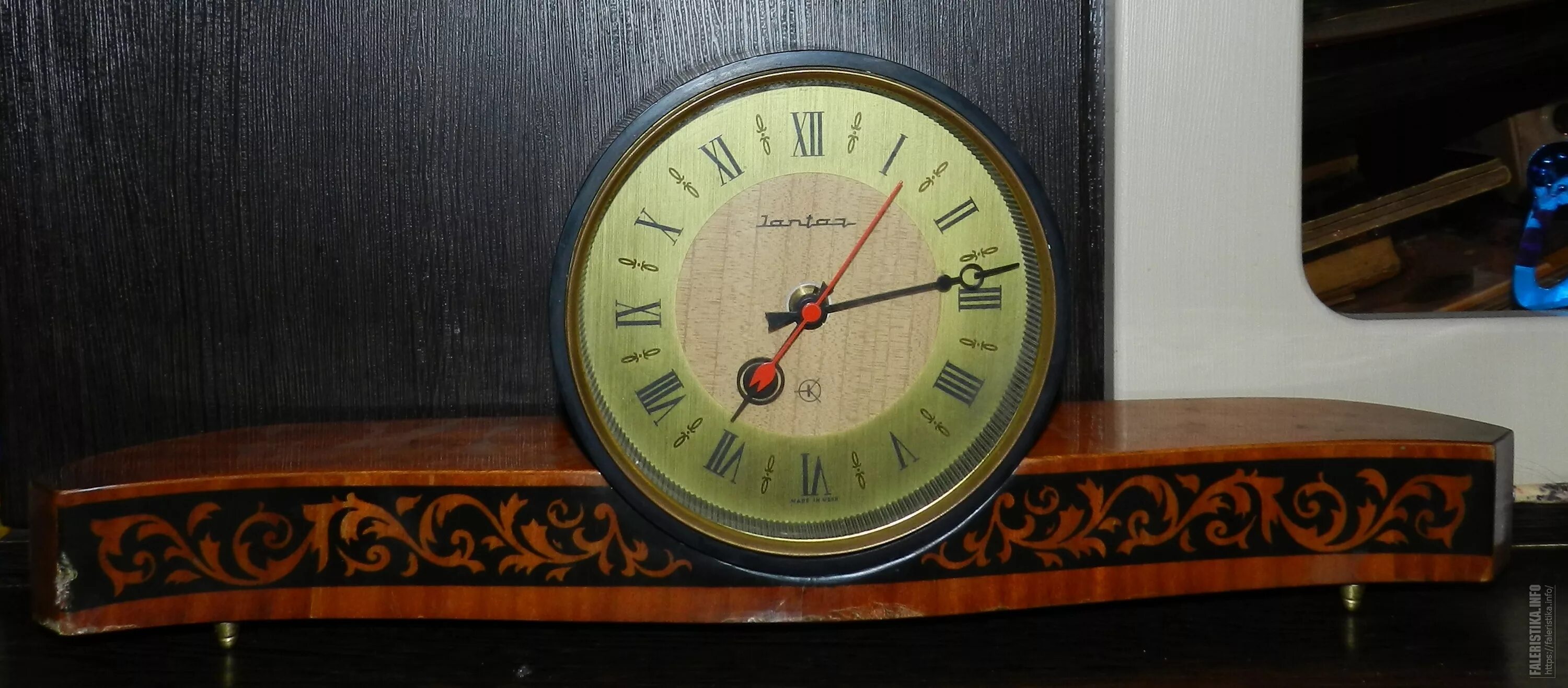 Часы янтарь кварц каминные. Часы янтарь кварц 59206 н. Часы янтарь кварц 59206. Кварцевые часы янтарь. Кварцевые часы янтарь.