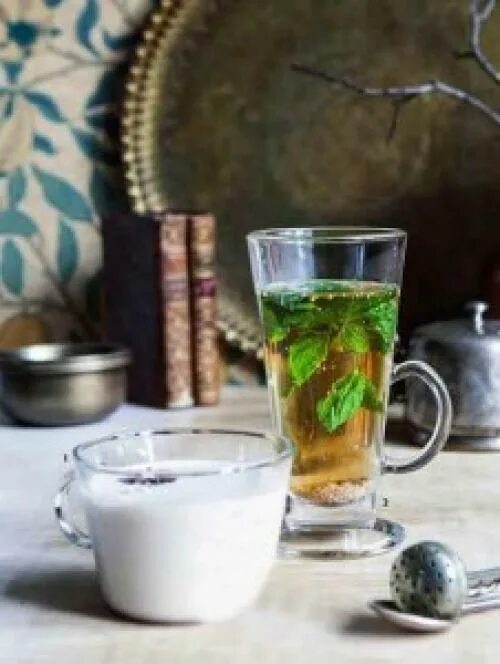 Холодный восток. Тунис чай с кедровыми орешками. Холодные напитки Востока. Мятный чай с кедровыми орешками. Чай с кедровыми орехами.