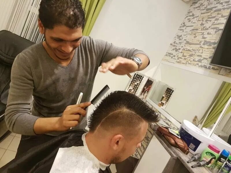 смородина 9а барбершоп. парикмахеры липецк отзывы. чарльз барбершоп липецк стаханова. парикмахеры липецк отзывы. академия александра проняев.