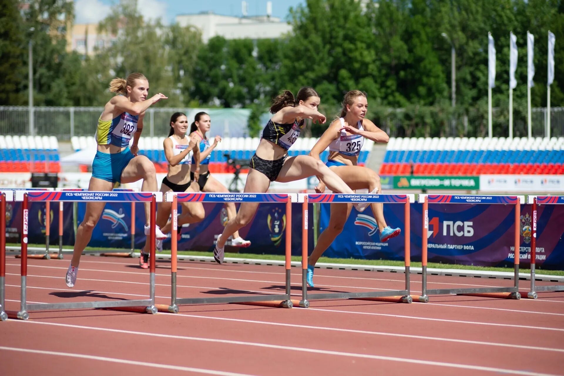 Чемпионат России по легкой атлетике 2022г в Чебоксарах. Лёгкая атлетика Чебоксары. ПСБ Чемпионат России по легкой атлетике. Первенство России по легкой атлетике Ульяновск 2024. Спортивные новости сегодня в россии