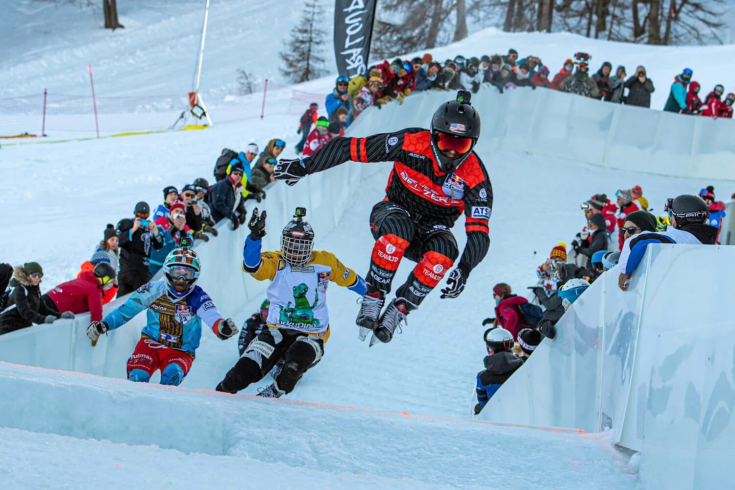 Айс кросс. Айс кросс даунхилл. Ред Булл кросс. Ice Cross Москва. Игора Ice Cross 2024.