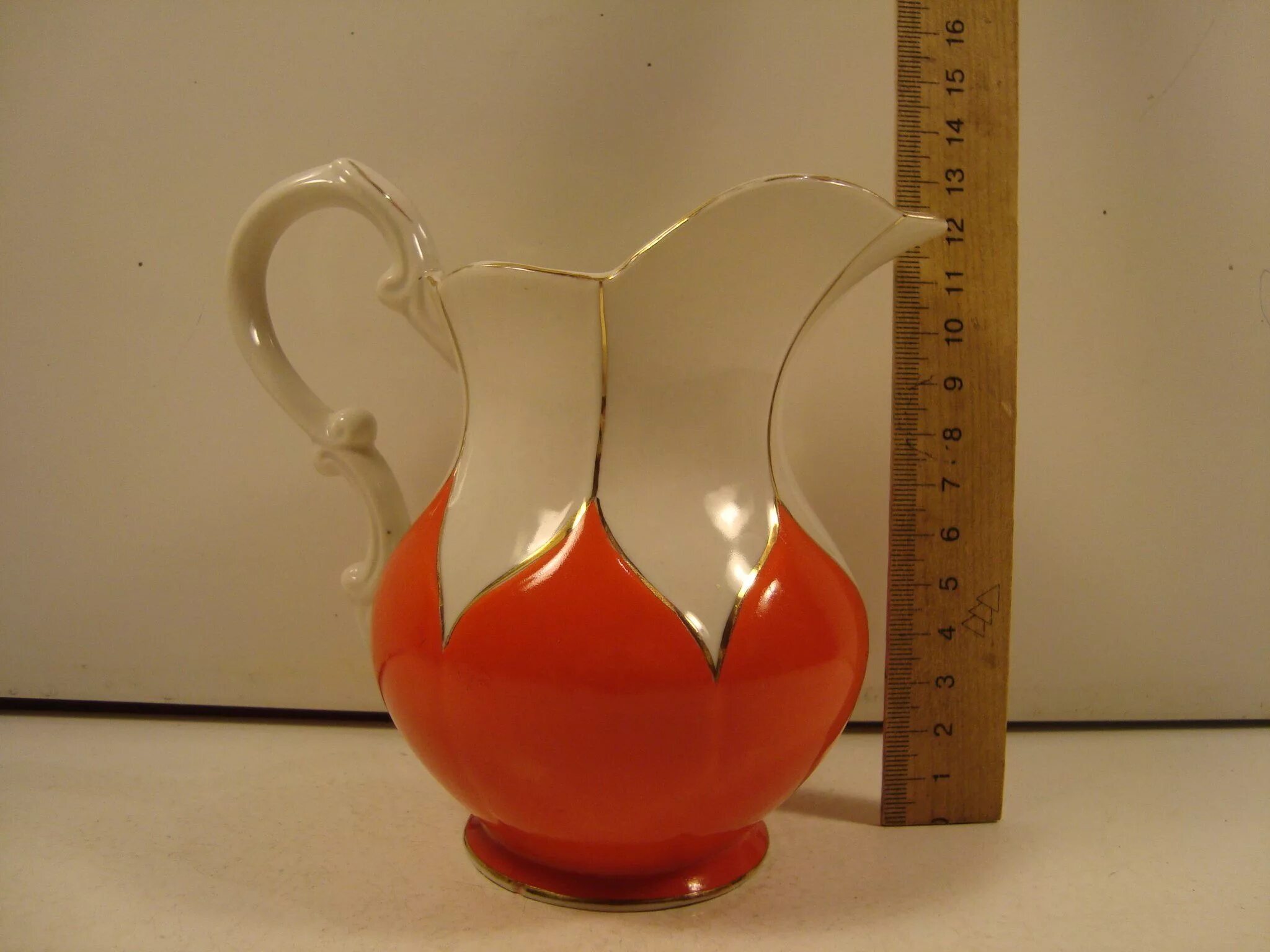 Молочник бутон барановский фарфоровый завод. Фарфор барановка ссср. Завод гарднера фарфор. Редкий барановский фарфор. Фарфоровые статуэтки гуцулы барановка.