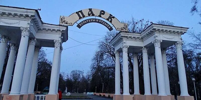 В Колпне завершается реконструкция районного парка